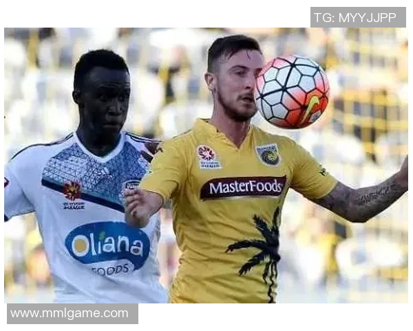 中央海岸水手与布里斯班怒吼的激烈对决展现足球魅力与团队精神