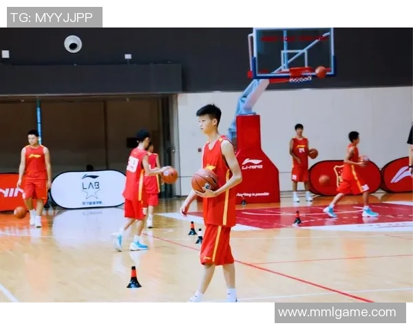 李强畅谈篮球生涯与成长历程的心路历程与梦想追逐